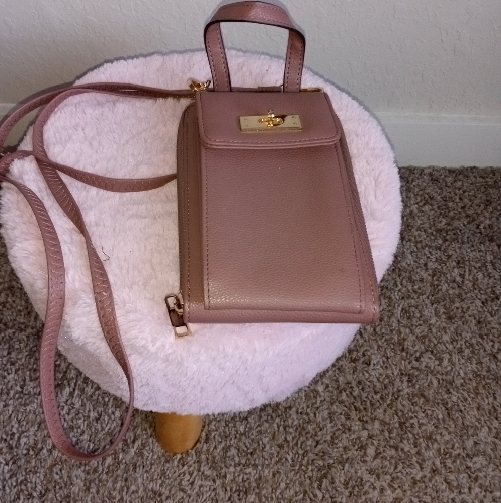 Used Elegant Pink Leather Crossbody Bag